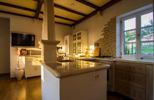 Splitska Villa | Mediterranean Villa With Pool