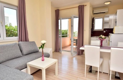 Dinjiska Apartment | Melandura by Interhome