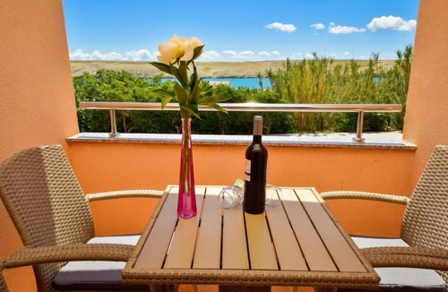 Dinjiska Apartment | Melandura by Interhome