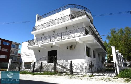 Mamaia-Sat Villa | Mida Summer Villa