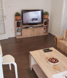 Virovitica Apartment | Mikesh