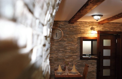 Jezerce Bed & Breakfast | Millenium House