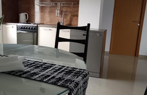 Drazice Apartment | Mirni krov