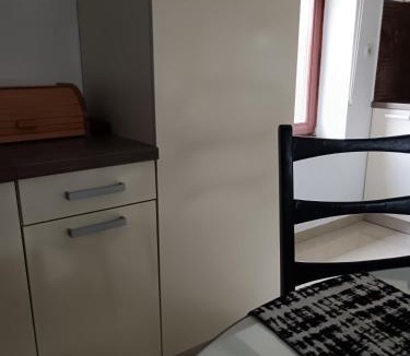 Drazice Apartment | Mirni krov