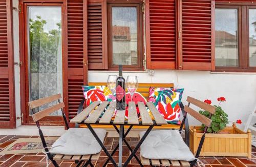 Vranjic Apartment | Misho apartment with terrace
