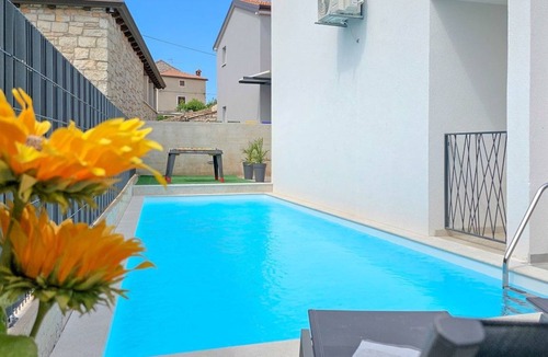 Fiorini House | mit Privatpool für 6 Personen ca. 185 m² in Fiorini, Istrien (Umag und Umg by Interhome