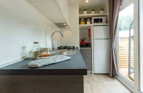 Klenovica House | Mobile home with air conditioning and pool