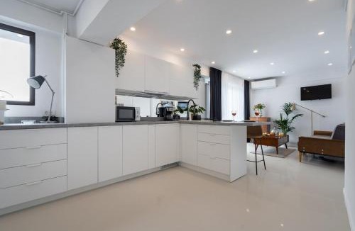Dorobanti Apartment | Modern 2BR Apartment - Dorobanti View