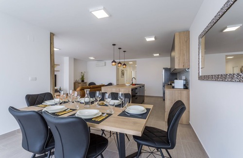 Zidarici Apartment | Modern apartment with sea view, 80 m to the beach - Pure Relax
