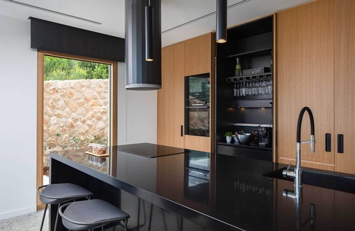 Rozat Villa | Modern five-star 3-Bedroom Villa for 6+2, with Pool