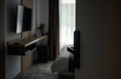 Timisoara Hotel | Modern Hotel Room w/Free WiFi & Parking Timisoara
