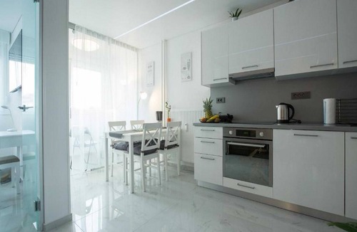 Velika Gorica Apartment | Modern & Luxury APT Zagreb Airport W/Free Wifi