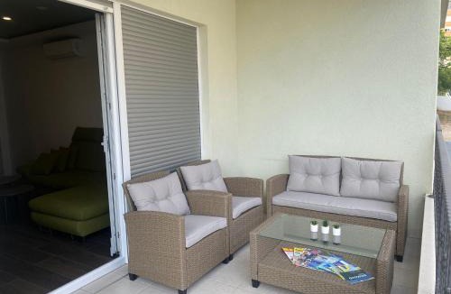 Vrpolje Apartment | Modern new apartment in Makarska