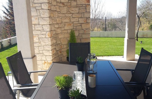 Groznjan Villa | Modern Stone Villa with Saline Pool in peaceful natural setting!