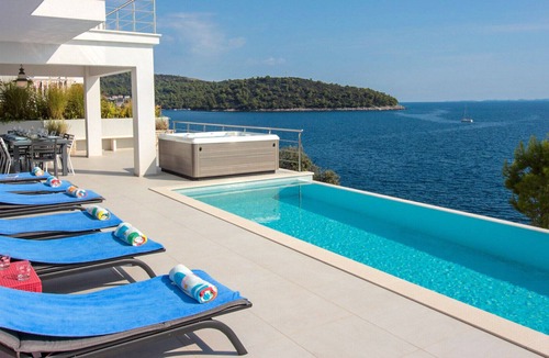 Blato Villa | Modern Villa Carpe Korcula, next to the sea