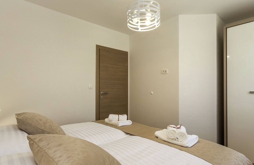 Rudine Apartment | Modern Villa in Kaštel Novi with Pool