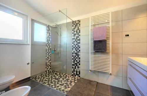 Kosinozici Villa | Modern Villa just 3,5 km away from Porec with private pool, WiFi