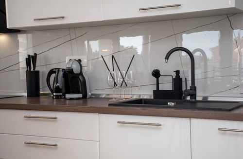 Bicici Villa | Modern villa with pool and garden near Pula