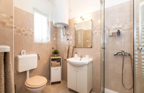 Cove Murtar Bed & Breakfast | Muzic Budget Double Room