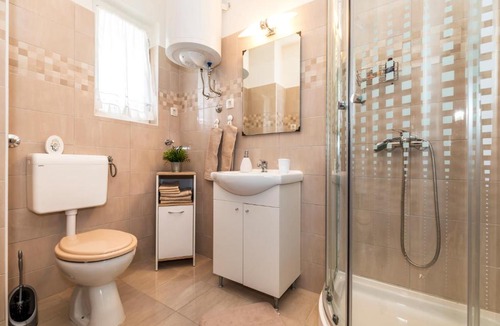 Cove Murtar Bed & Breakfast | Muzic Budget Double Room