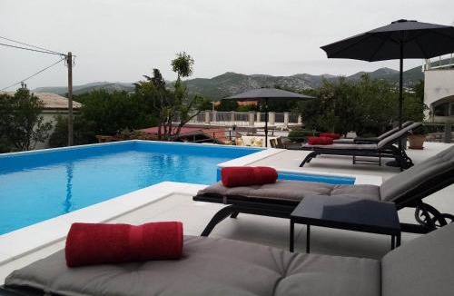 Klenovica Apartment | My Day House App2