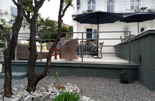 Klenovica Apartment | My Day House App2
