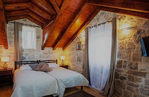 Komaji Villa | My Mediterranean dream - a mediavel country villa for 10 + private pool