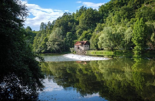 Marindol Apartment | Natura Kolpa 1BR Apartment w/Terrace, Adlešiči, Slovenia
