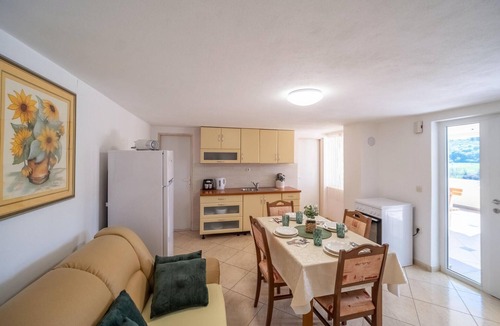 Barilovic House | Near the river Korana welcomes you this friendly vacation home with pool.