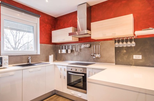 Snasici Villa | Neu! Traumvilla Inmitten der Natur 3 Schlafzimmer, 2 Bäder - für bis zu 8 Gäste