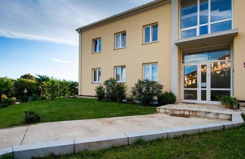 Monterol Apartment | Neue Wohnung für 4 Personen Umag by Interhome