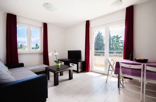Monterol Apartment | New Apartment for 4 people (2 bedrooms)- Umag - 1 floor
