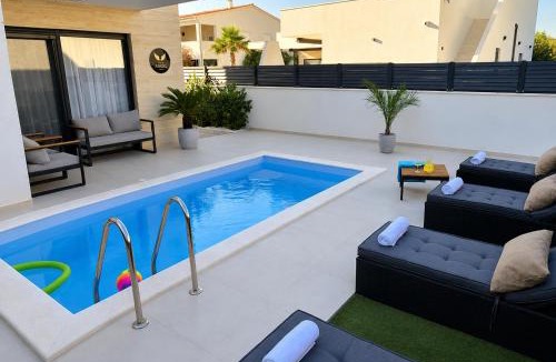 Vir Villa | New - Luxury Villa Angel - private pool