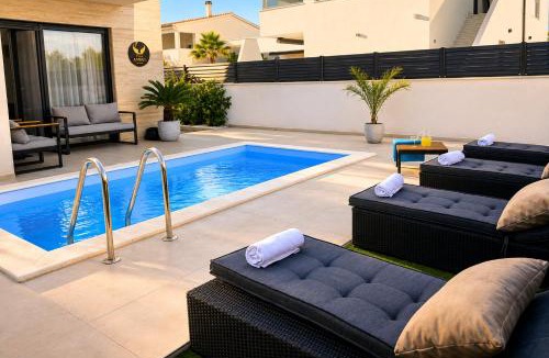 Vir Villa | New - Luxury Villa Angel - private pool