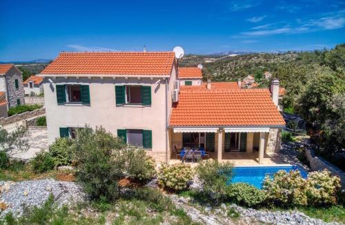 Dracevica Villa | NEW! Villa SAN with heated pool, traditional surroundings, 3-bedrooms