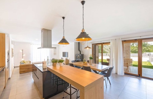 Porec Villa | Newly built comfortable villa located in the suburbs of Porec