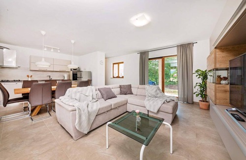 Krsan Villa | Newly built holiday home with swimming pool in Krsan