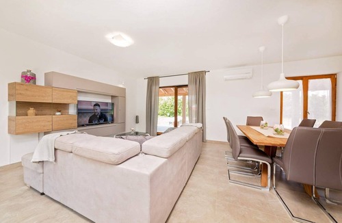 Krsan Villa | Newly built holiday home with swimming pool in Krsan