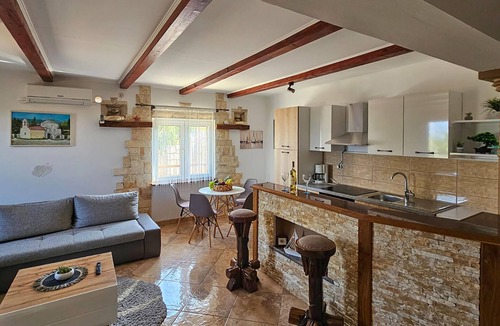 Rovanjska Apartment | Nice apartment in Rovanjska/Jasenice