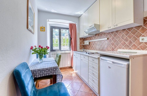 Lovran Apartment | Nice apartment for 3 guests with WIFI, A/C, TV and terrace