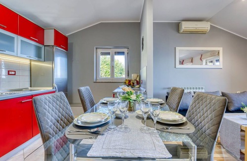 Tulisevica Apartment | Nice apartment for 5 people with WIFI, A/C, TV, terrace and panoramic view