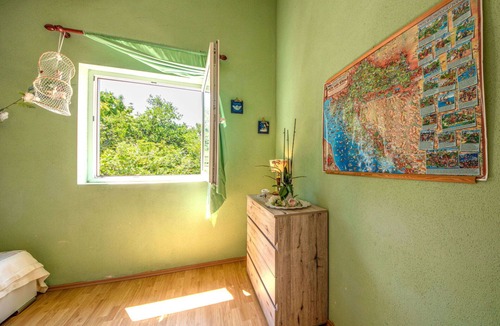 Smrika Apartment | Nice apartment for 4 people with A/C, WIFI, pool, TV and patio