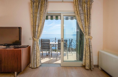 Donji Kraj Apartment | Nice apartment in Moscenicka Draga