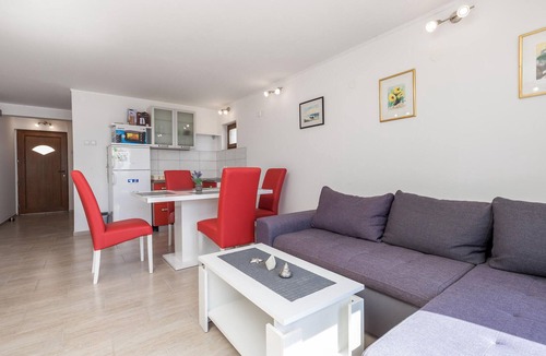 Baric Draga Apartment | Nice apartment in Baric Draga with WiFi
