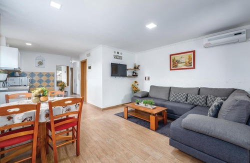 Porec Apartment | Nice apartment in Baderna