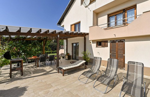 Grabrovnik Apartment | Nice apartment in Grabrovnik with sauna
