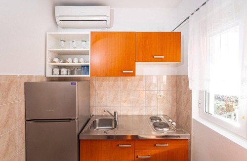 Krusevo Apartment | Nice apartment in Krusevo with house sea view