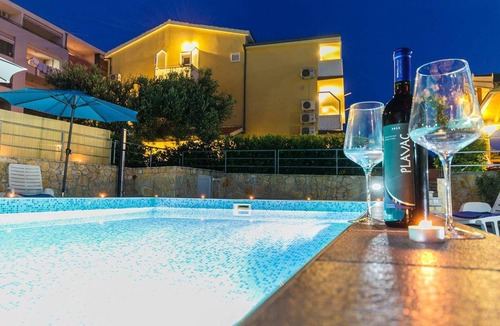 Dugis Apartment | Nice apartment in Makarska
