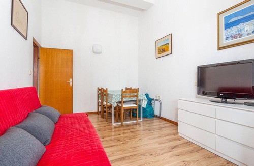 Krk Apartment | Nice apartment in Pinezici with WiFi