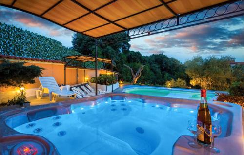 Muntic House | Nice Apartment In Pula With Sauna